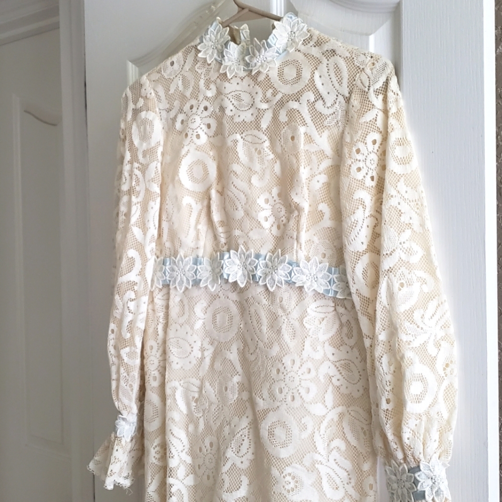 Vintage 70's lace dress